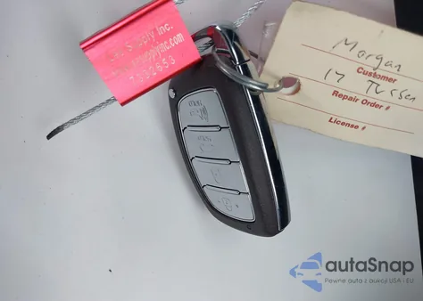 2017 Hyundai Tucson Limited z USA, uszkodzony, nr VIN KM8J3CA2XHU372278